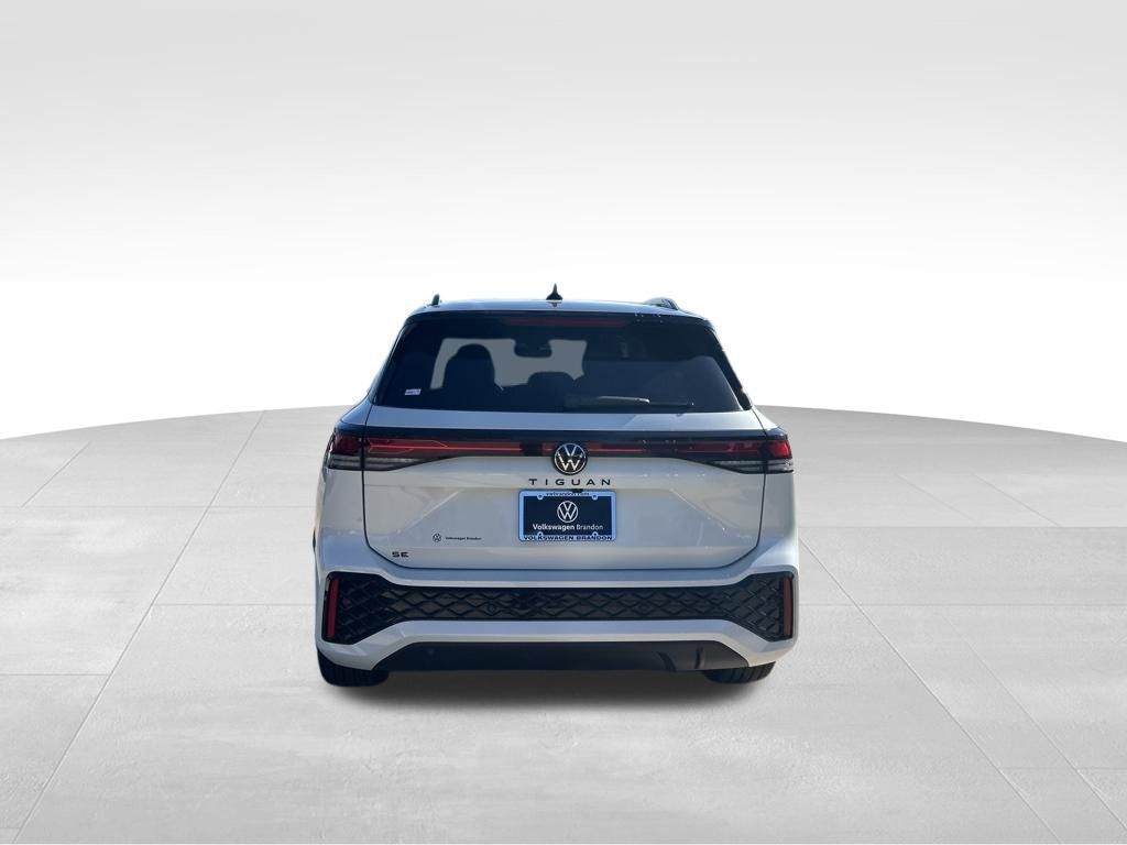 2026 Volkswagen Tiguan 2.0T SE R-Line Black Tampa FL