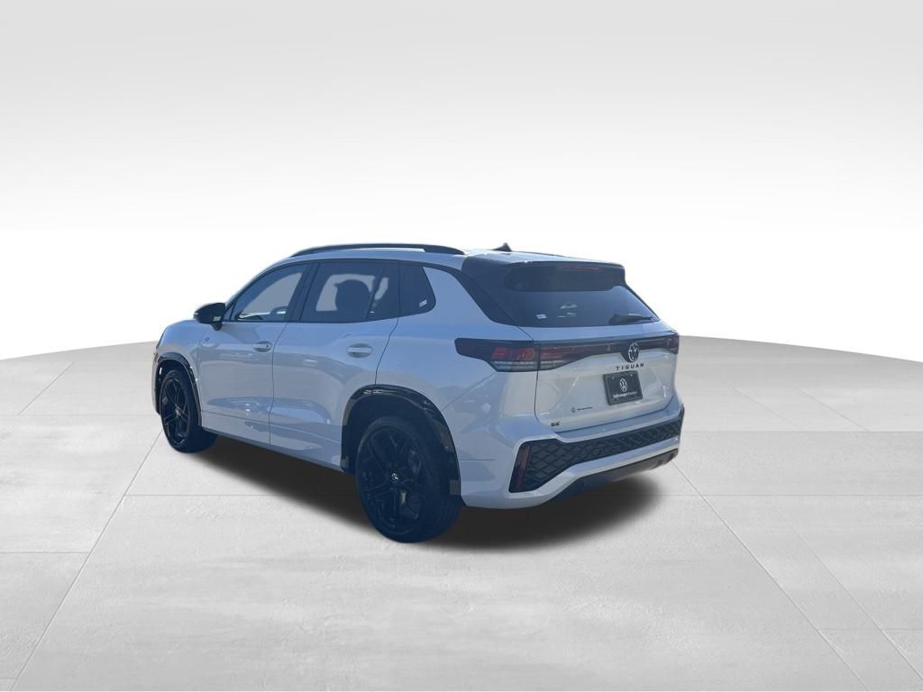 2026 Volkswagen Tiguan 2.0T SE R-Line Black Tampa FL