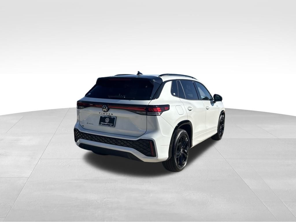 2026 Volkswagen Tiguan 2.0T SE R-Line Black Tampa FL