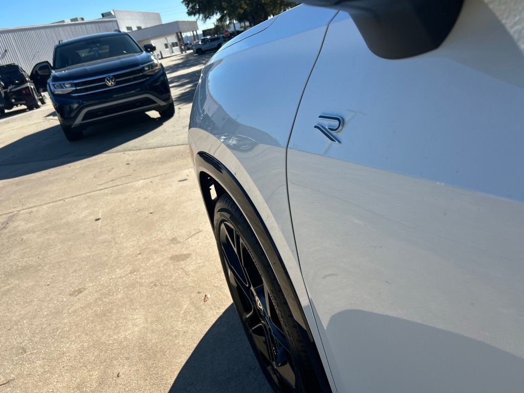 2026 Volkswagen Tiguan 2.0T SE R-Line Black Tampa FL