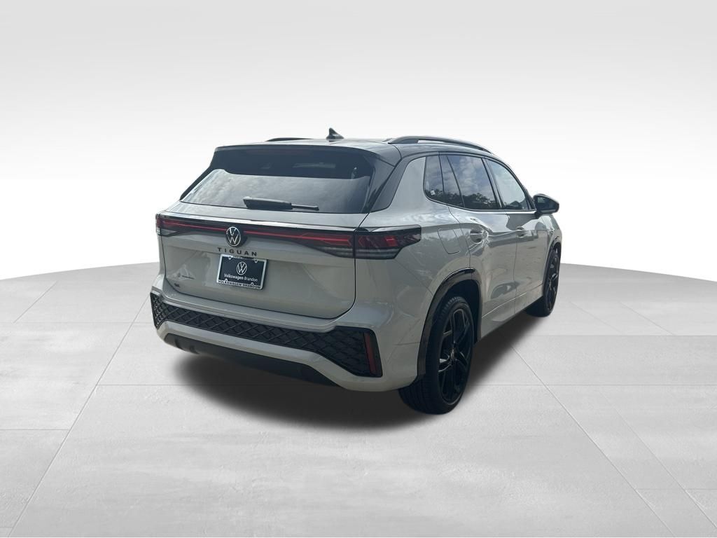 2026 Volkswagen Tiguan 2.0T SE R-Line Black Tampa FL