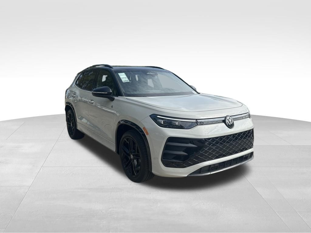 2026 Volkswagen Tiguan 2.0T SE R-Line Black Tampa FL