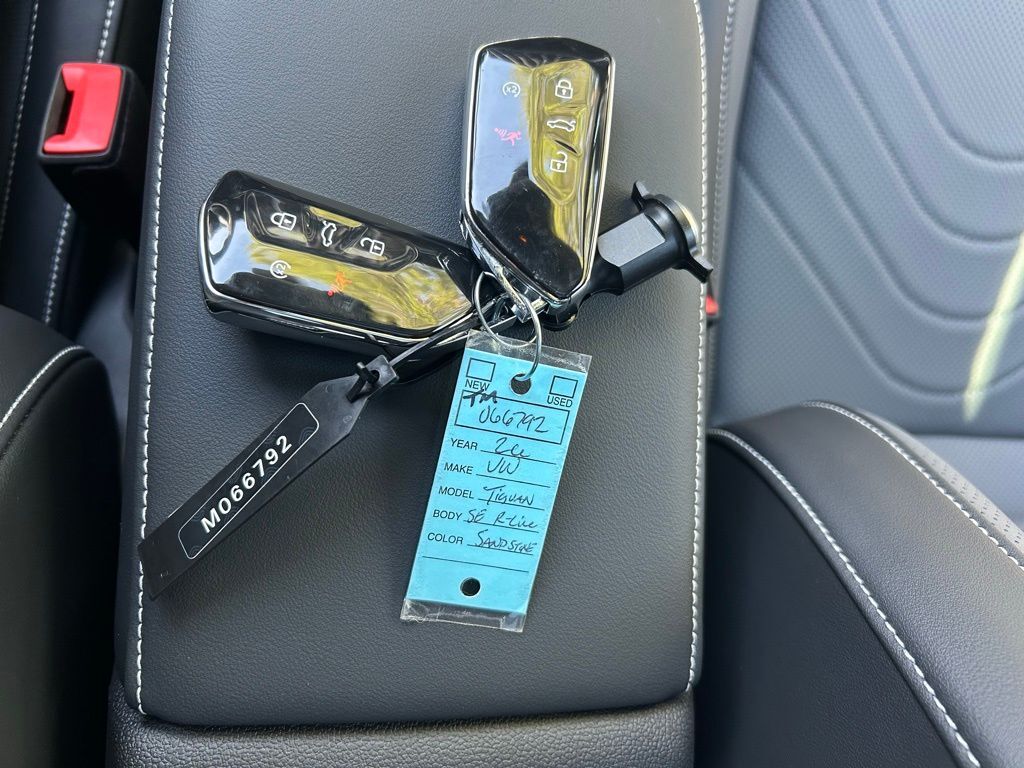 2026 Volkswagen Tiguan 2.0T SE R-Line Black Tampa FL