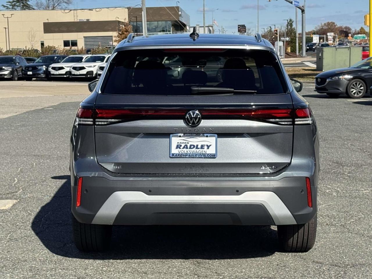 2026 Volkswagen Tiguan 2.0T SE