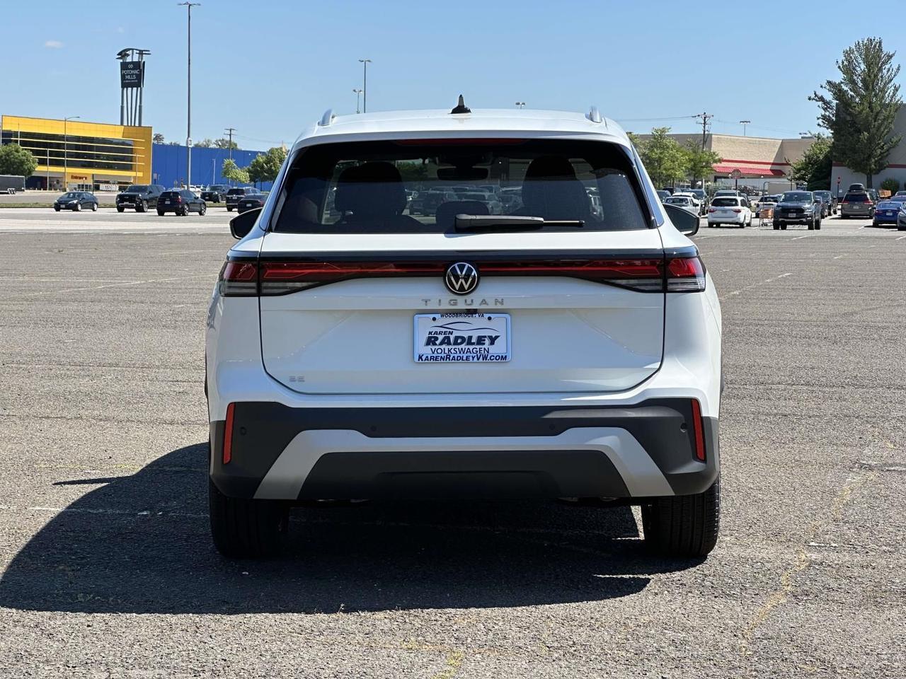 2026 Volkswagen Tiguan 2.0T SE