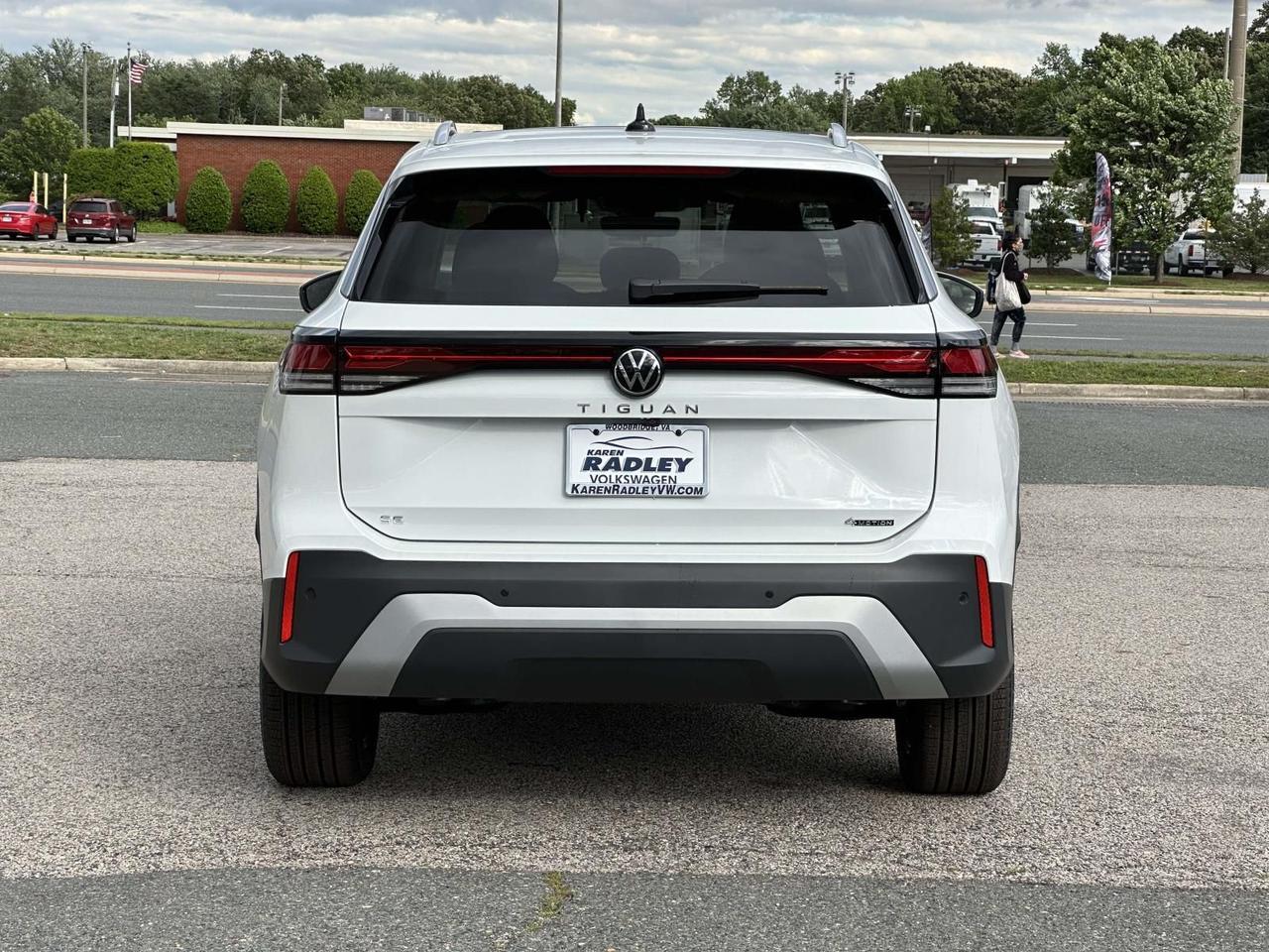 2026 Volkswagen Tiguan 2.0T SE
