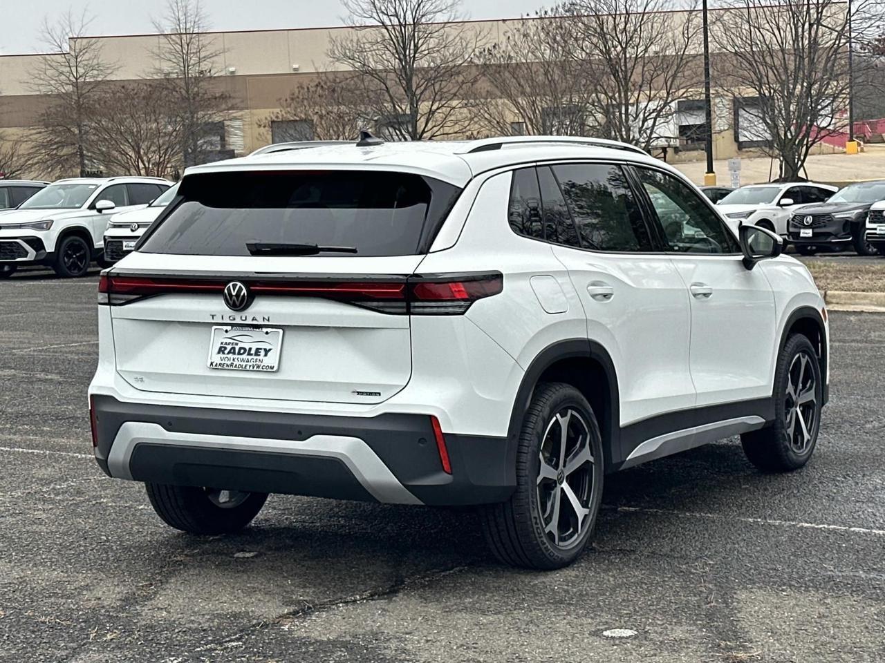 2026 Volkswagen Tiguan 2.0T SE