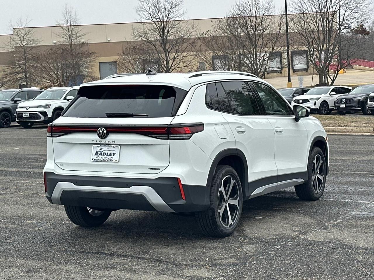 2026 Volkswagen Tiguan 2.0T SE