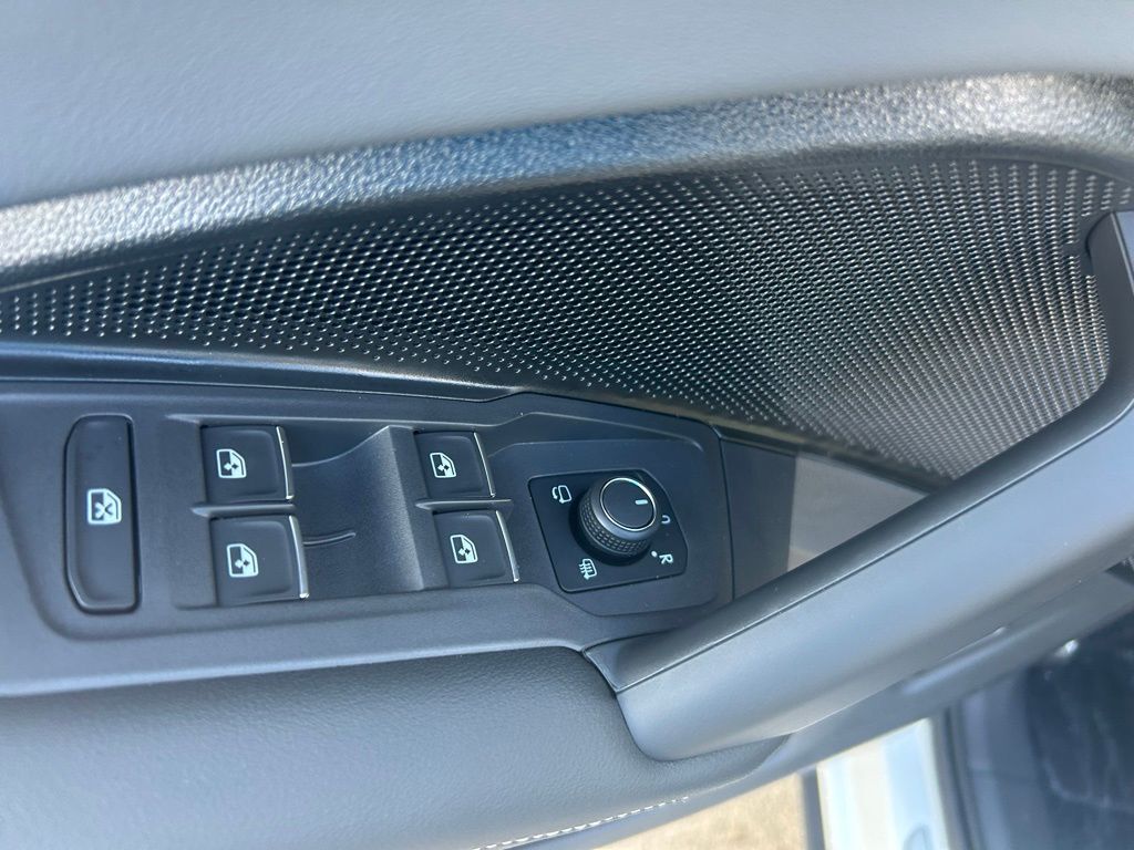 2026 Volkswagen Tiguan 2.0T SEL R-Line Turbo Tampa FL