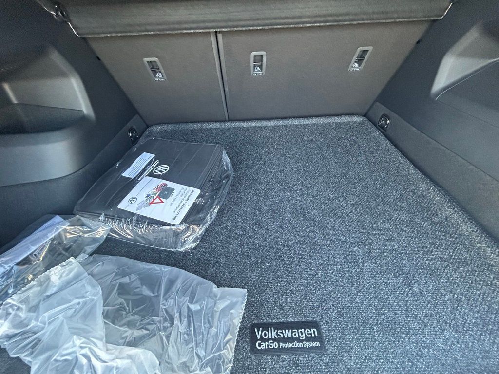 2026 Volkswagen Tiguan 2.0T SEL R-Line Turbo Tampa FL