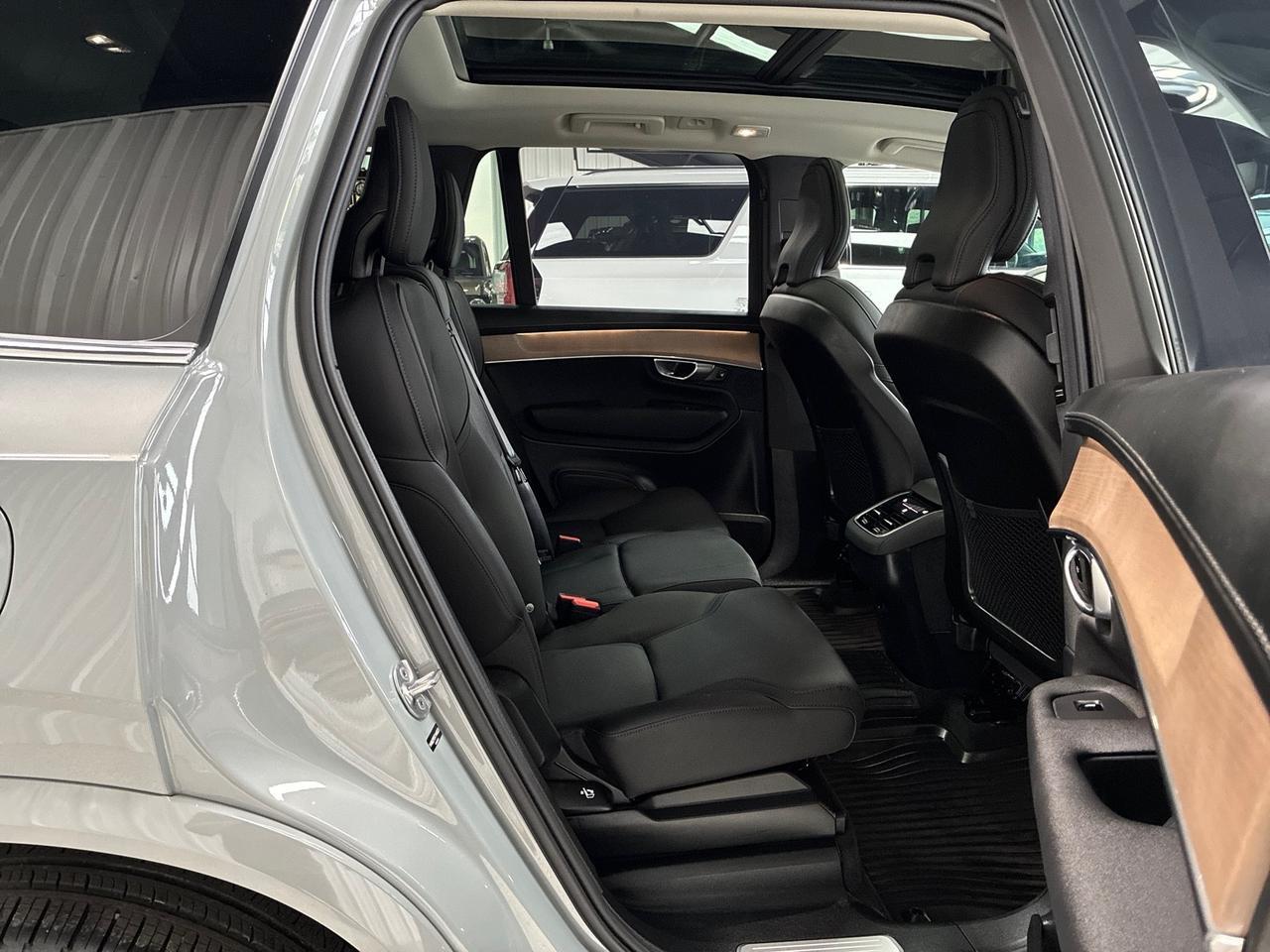 2026 Volvo XC90 Plus, h/k Sound Houston TX 2026 Volvo XC90 Plus, h/k Sound Houston TX