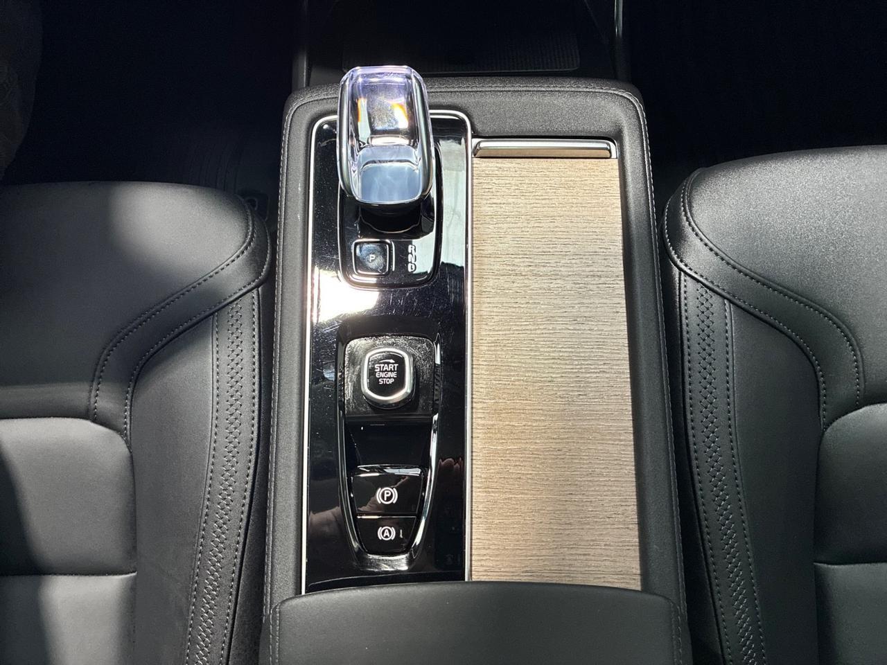 2026 Volvo XC90 Plus, h/k Sound Houston TX 2026 Volvo XC90 Plus, h/k Sound Houston TX