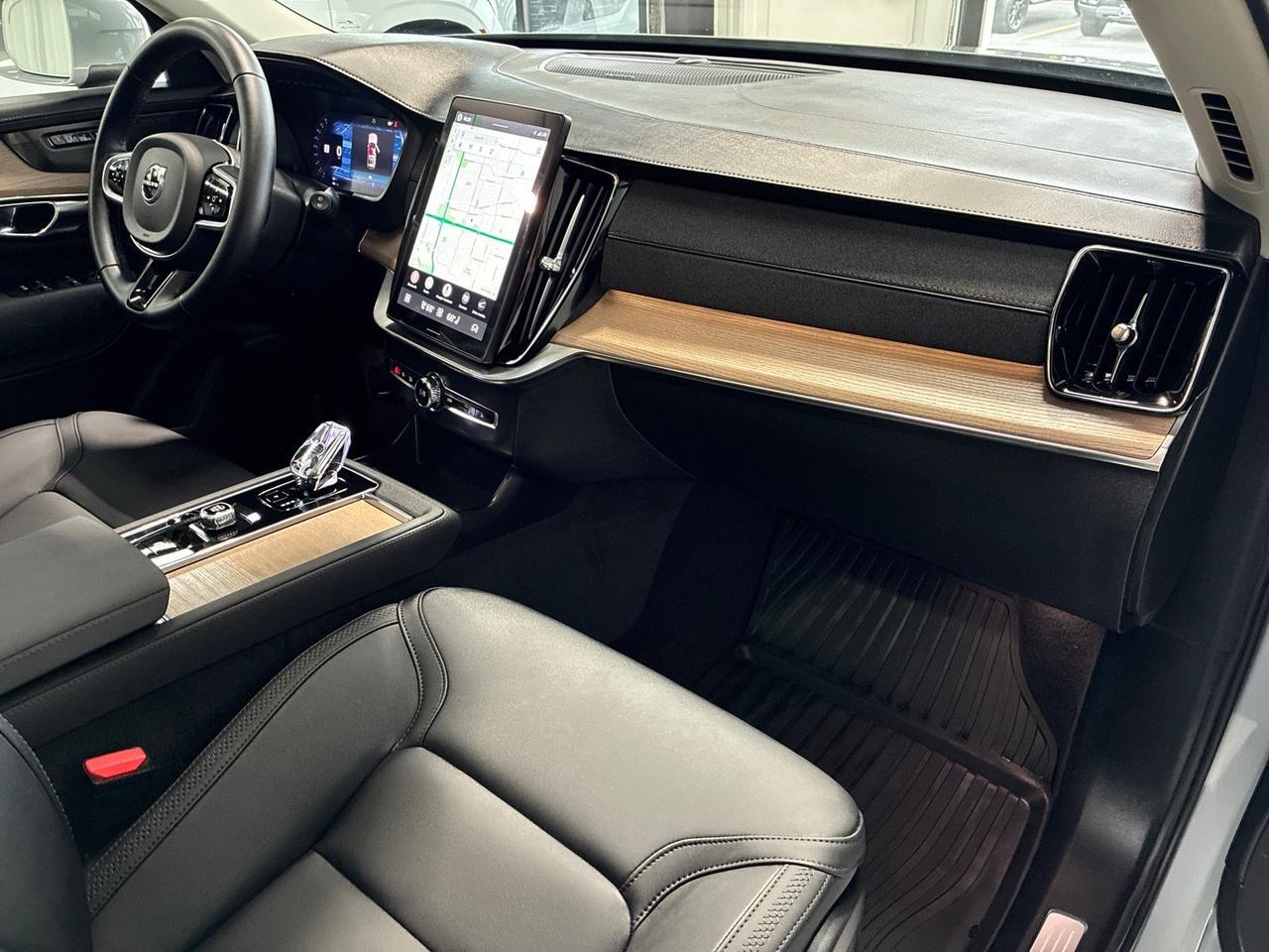 2026 Volvo XC90 Plus, h/k Sound Houston TX 2026 Volvo XC90 Plus, h/k Sound Houston TX