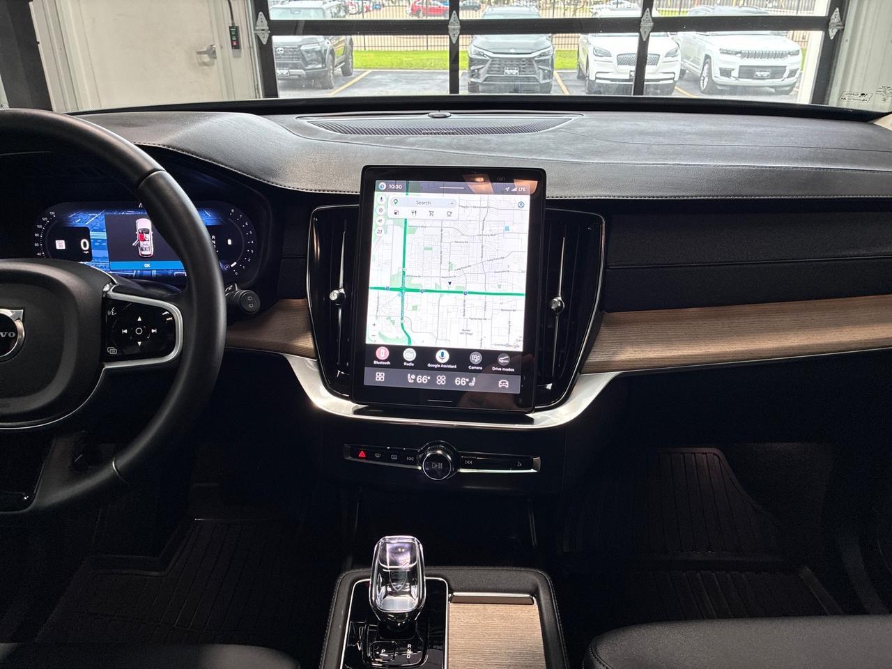 2026 Volvo XC90 Plus, h/k Sound Houston TX 2026 Volvo XC90 Plus, h/k Sound Houston TX