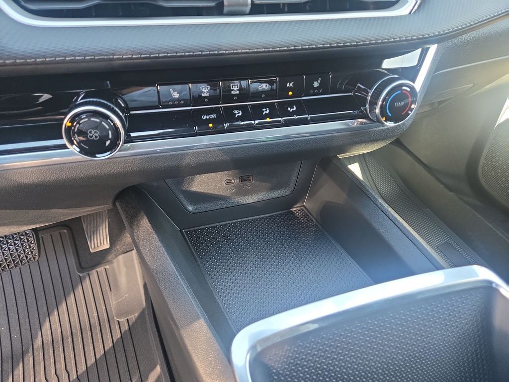 2027 Chevrolet Equinox LT 2027 Chevrolet Equinox LT