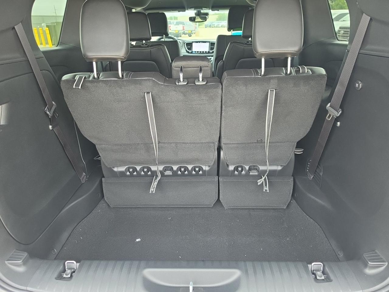2027 Chrysler Pacifica Select Watertown SD 2027 Chrysler Pacifica Select Watertown SD