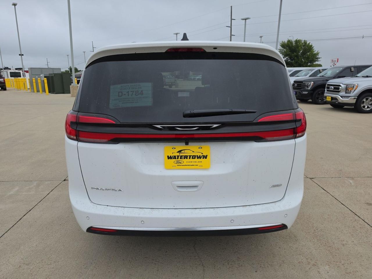 2027 Chrysler Pacifica Select Watertown SD 2027 Chrysler Pacifica Select Watertown SD