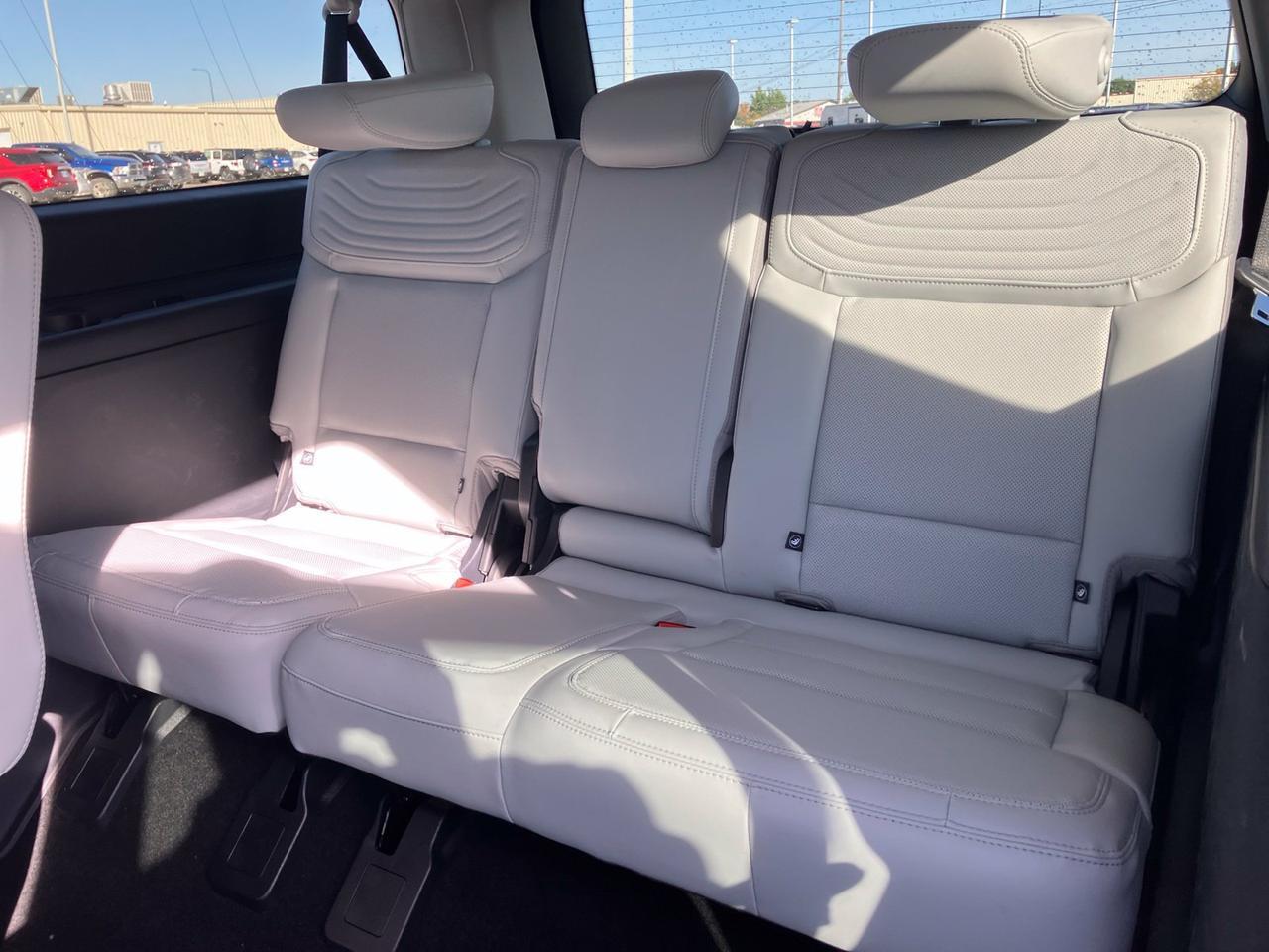 2027 Ford Expedition Max Platinum Watertown SD 2027 Ford Expedition Max Platinum Watertown SD