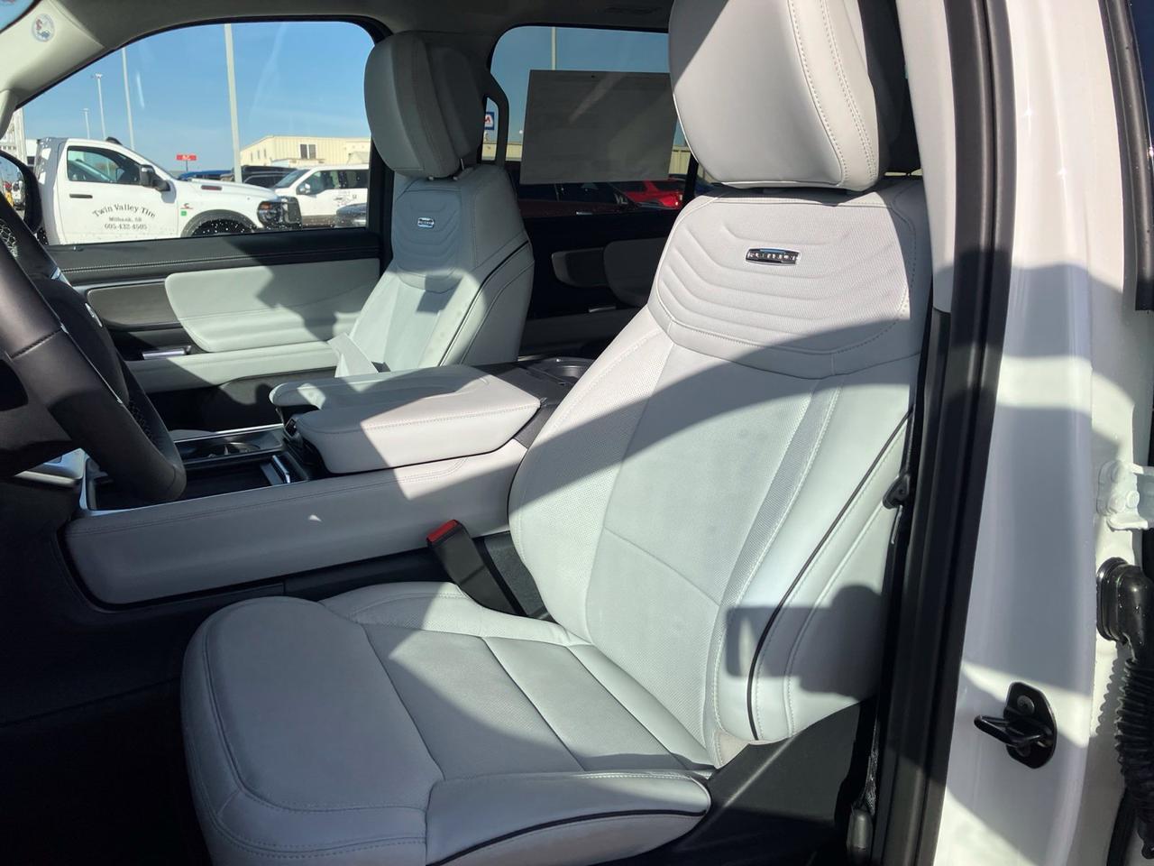 2027 Ford Expedition Max Platinum Watertown SD 2027 Ford Expedition Max Platinum Watertown SD