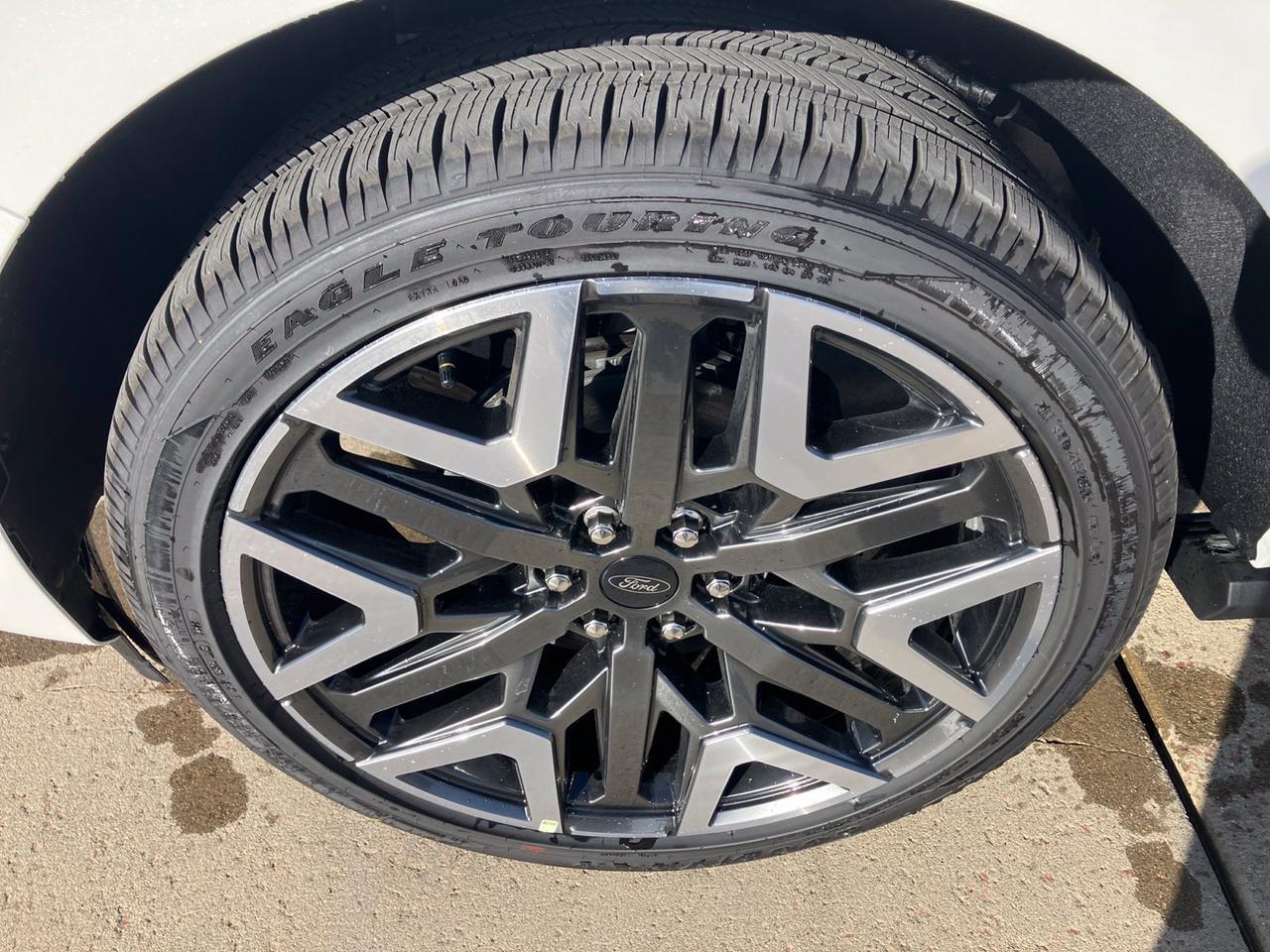 2027 Ford Expedition Max Platinum Watertown SD 2027 Ford Expedition Max Platinum Watertown SD
