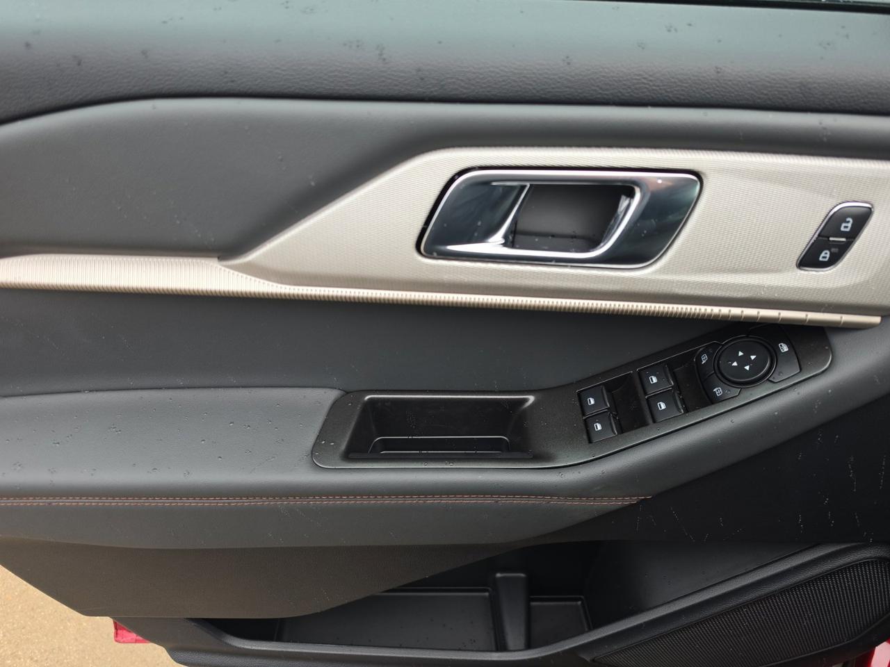 2027 Ford Explorer Active Watertown SD 2027 Ford Explorer Active Watertown SD