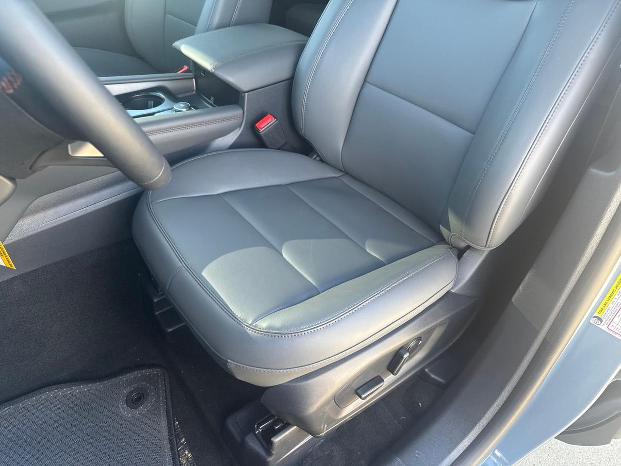 2027 Ford Explorer Active Watertown SD 2027 Ford Explorer Active Watertown SD