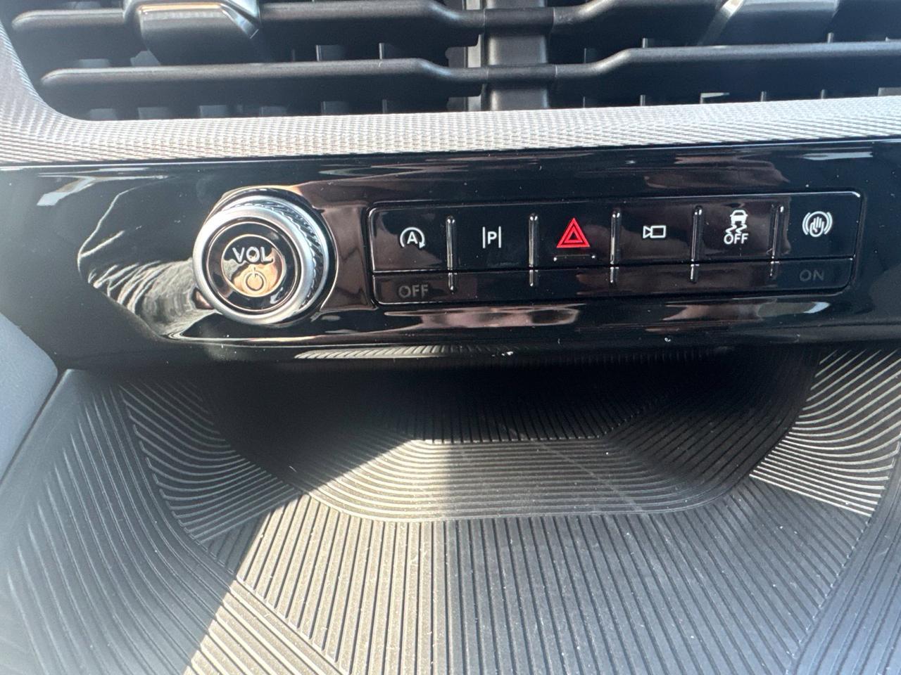 2027 Ford Explorer Active Watertown SD 2027 Ford Explorer Active Watertown SD