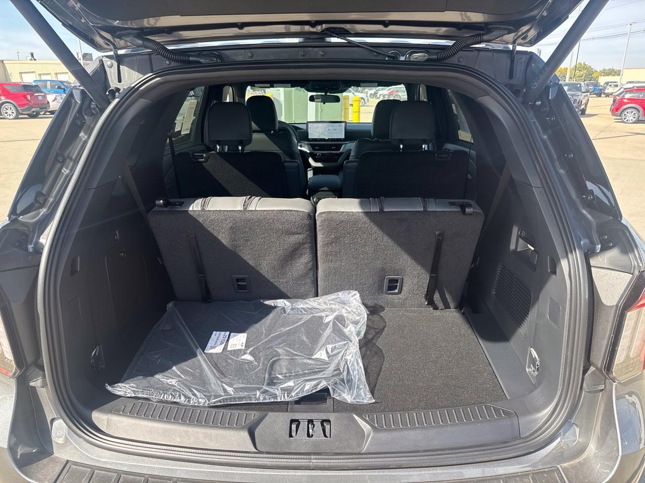 2027 Ford Explorer Active Watertown SD 2027 Ford Explorer Active Watertown SD