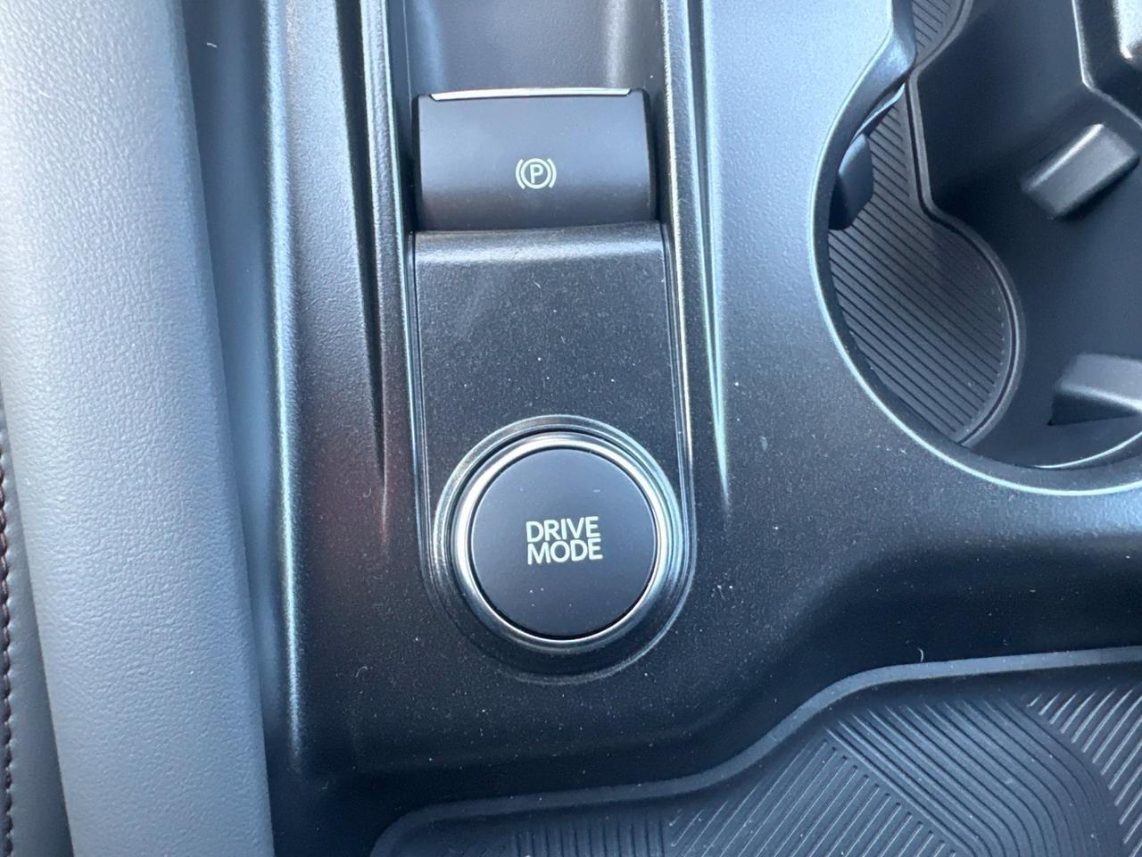 2027 Ford Explorer Active Watertown SD 2027 Ford Explorer Active Watertown SD