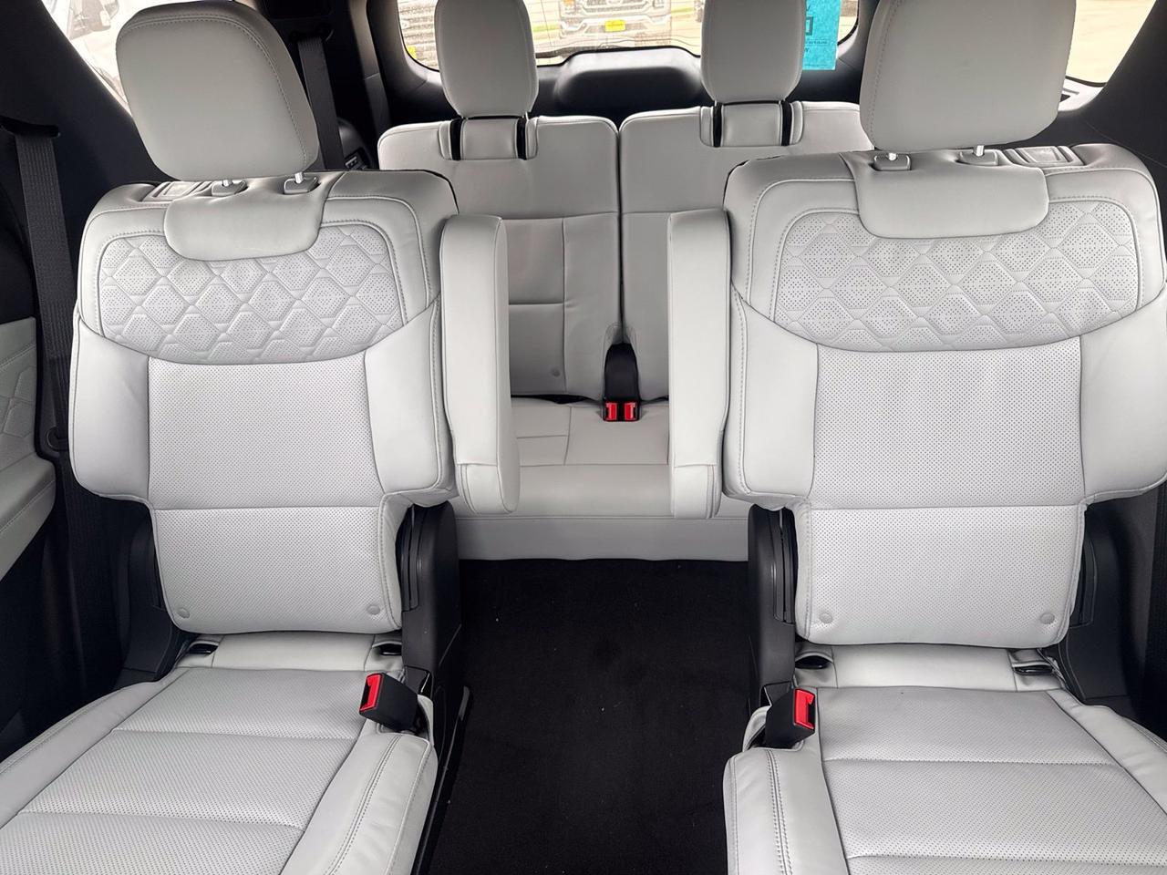 2027 Ford Explorer Platinum Watertown SD 2027 Ford Explorer Platinum Watertown SD