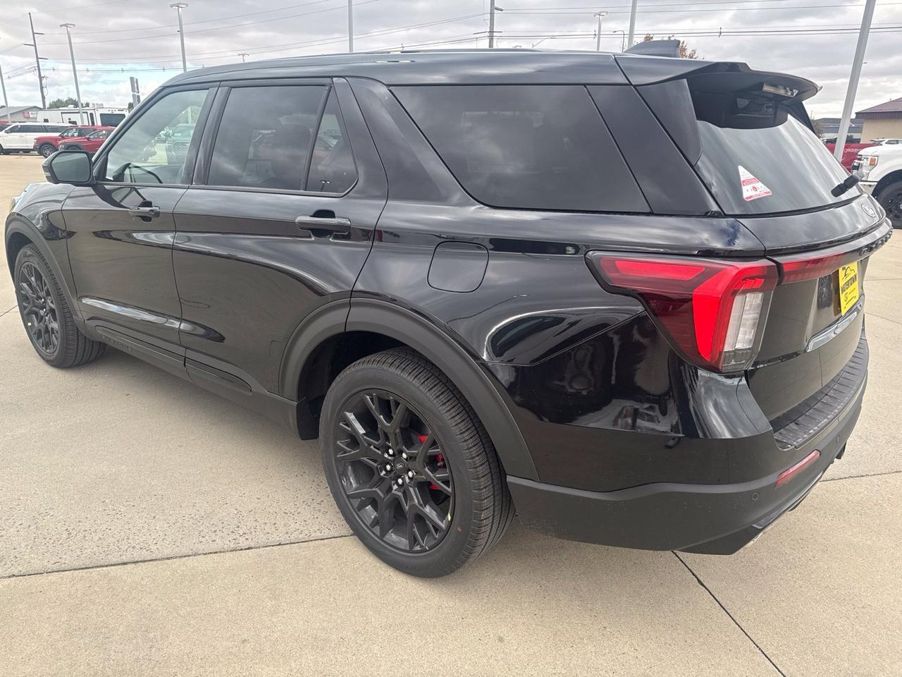 2027 Ford Explorer ST Watertown SD 2027 Ford Explorer ST Watertown SD