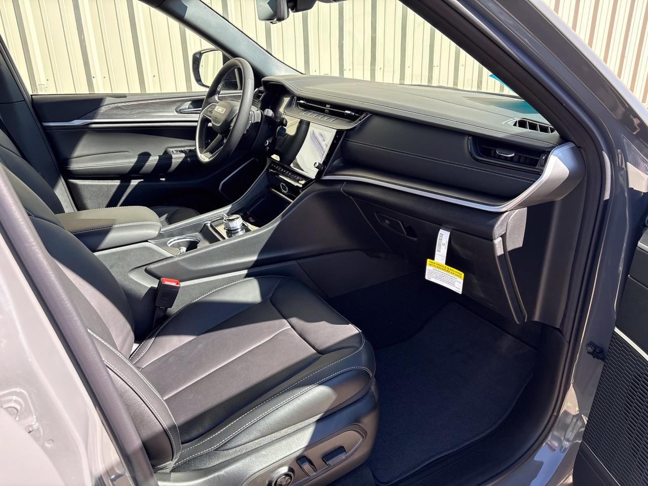 2027 Jeep Grand Cherokee L Limited Reserve Watertown SD 2027 Jeep Grand Cherokee L Limited Reserve Watertown SD