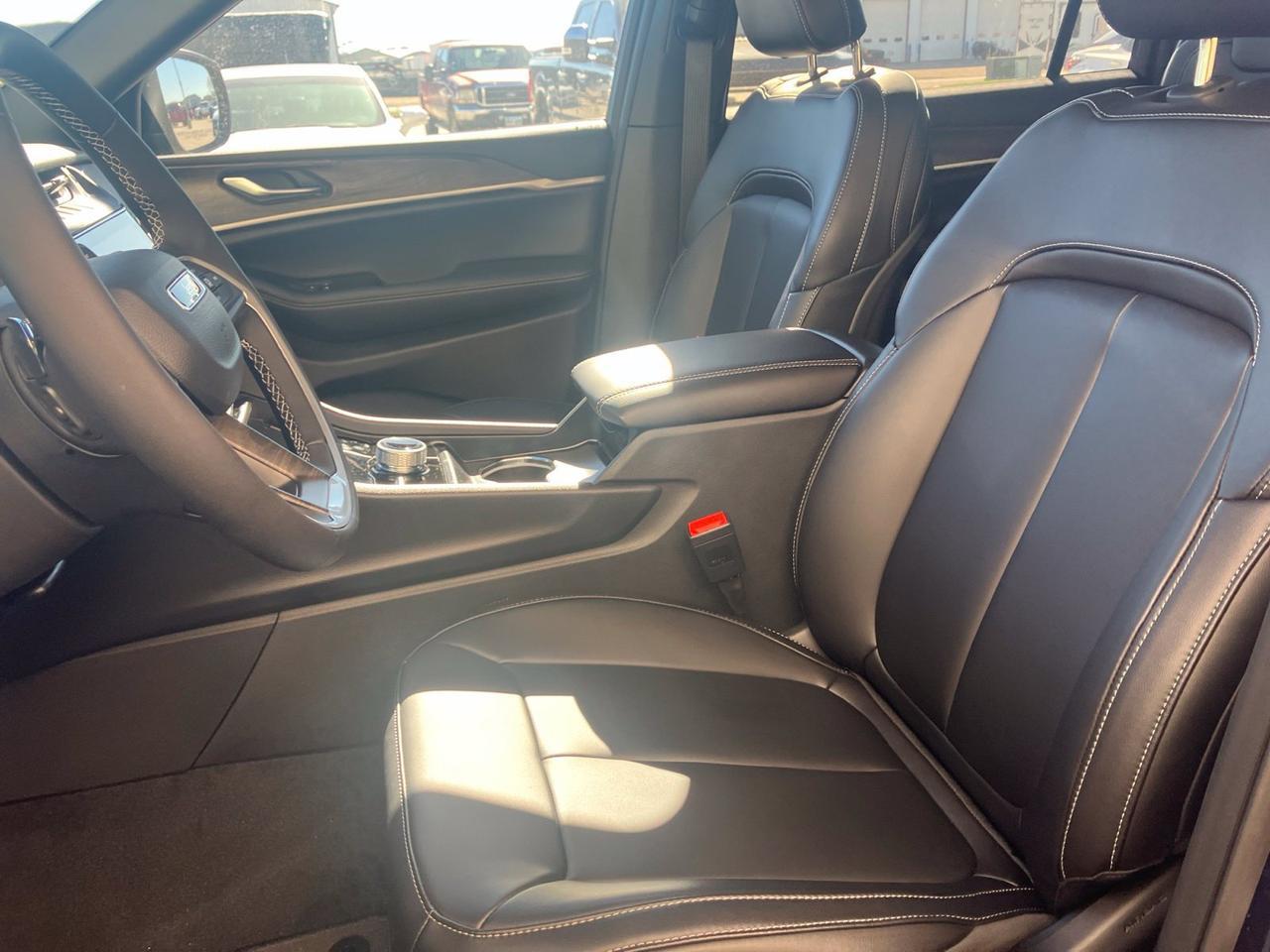 2027 Jeep Grand Cherokee L Limited Watertown SD 2027 Jeep Grand Cherokee L Limited Watertown SD