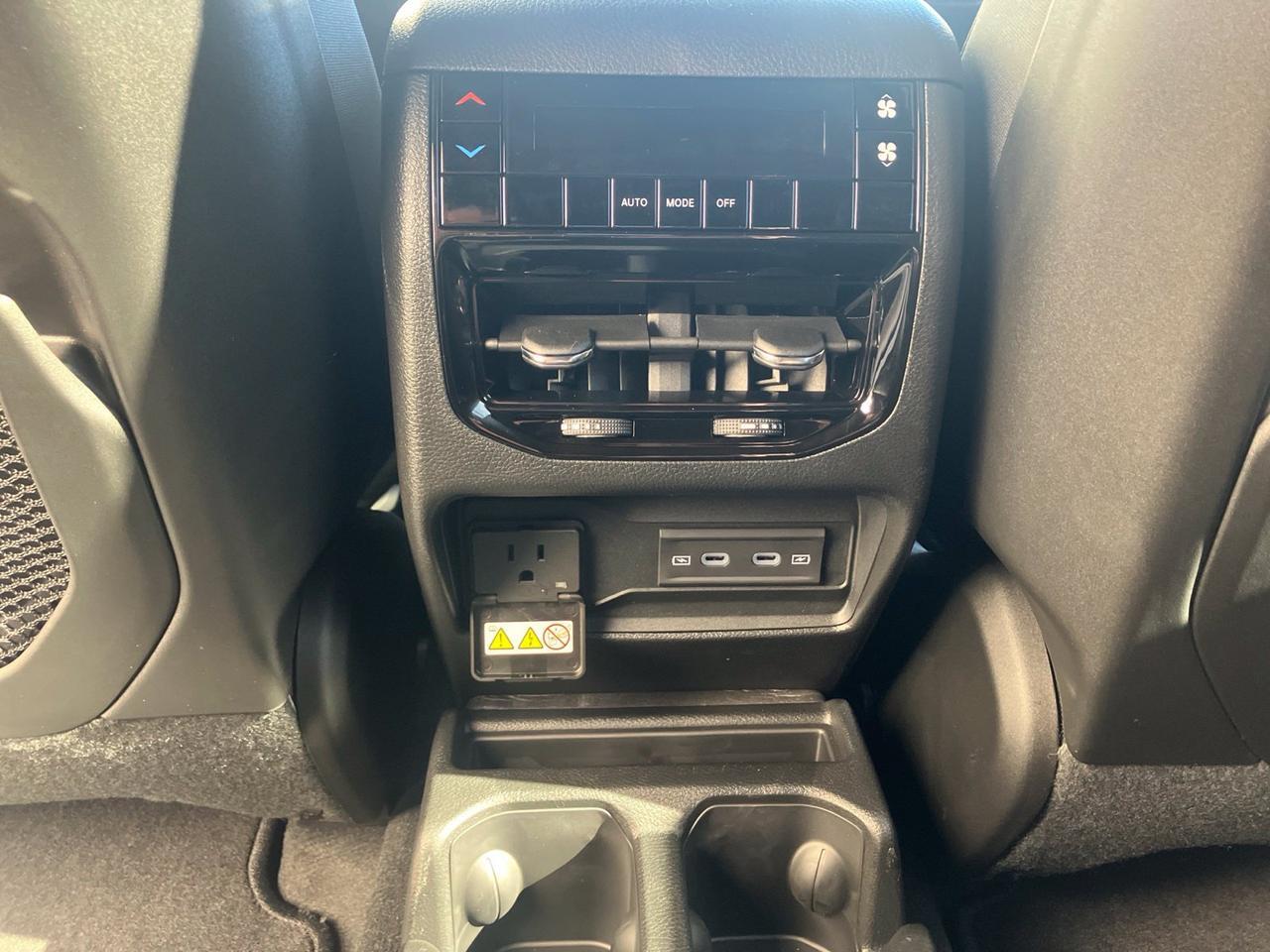 2027 Jeep Grand Cherokee L Limited Watertown SD 2027 Jeep Grand Cherokee L Limited Watertown SD