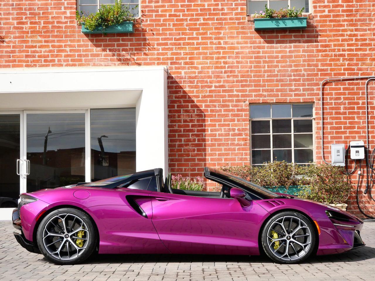 2027 McLaren Artura Performance