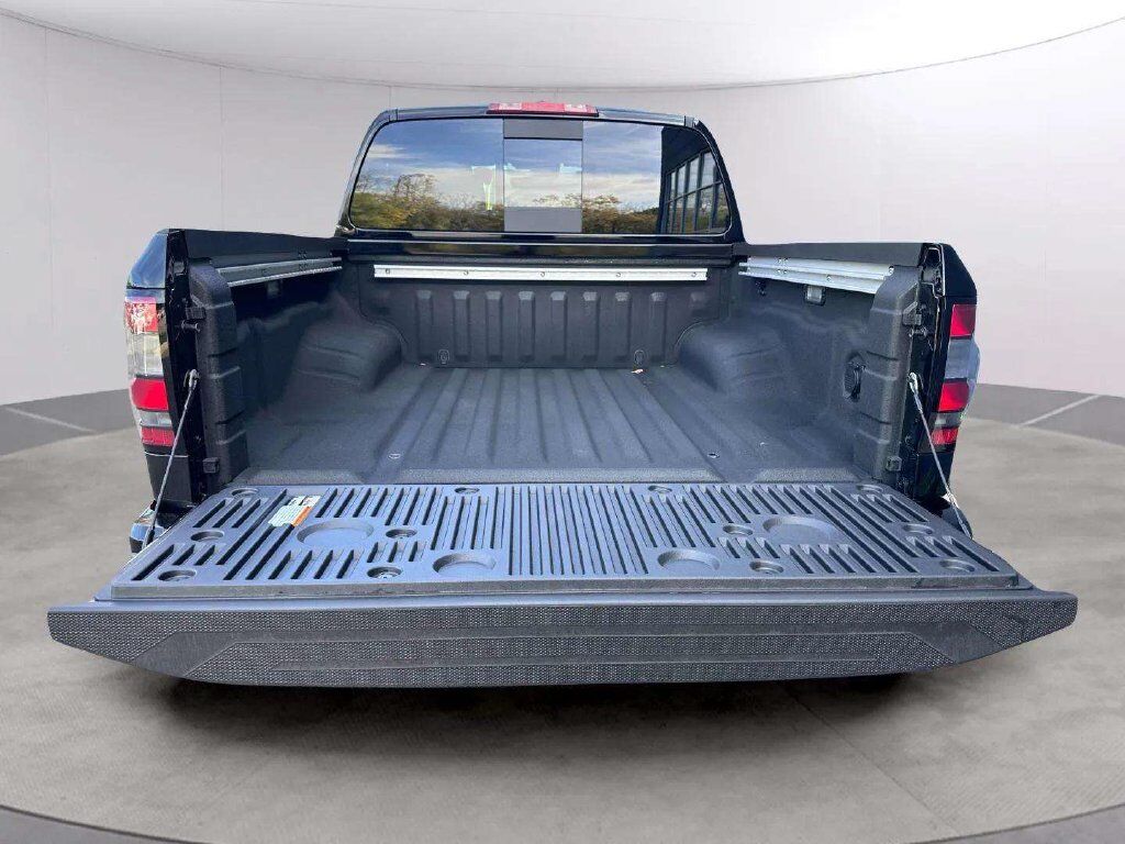 2027 Nissan Frontier PRO-4X R W/ Pro-Convenience and Pro-Premium Pkg San Clemente CA