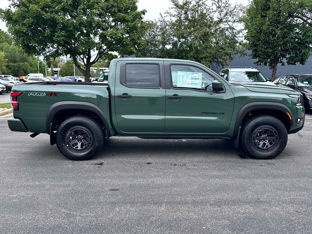 2027 Nissan Frontier PRO-4X W/ Pro-Convenience PKG