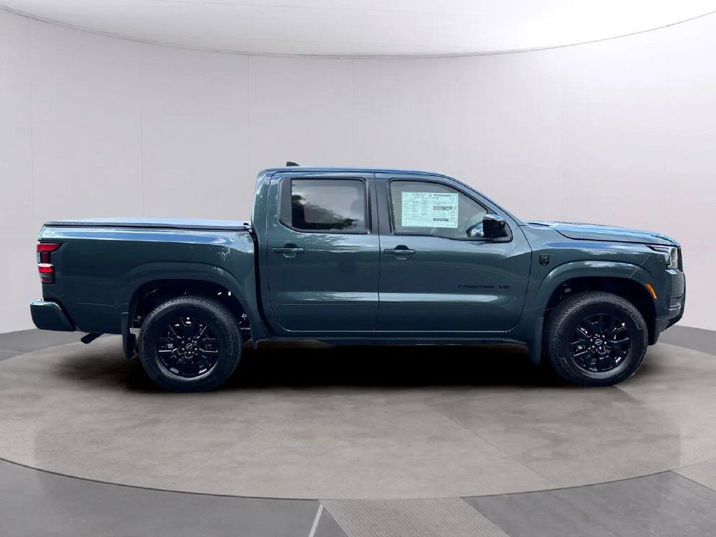 2027 Nissan Frontier SV