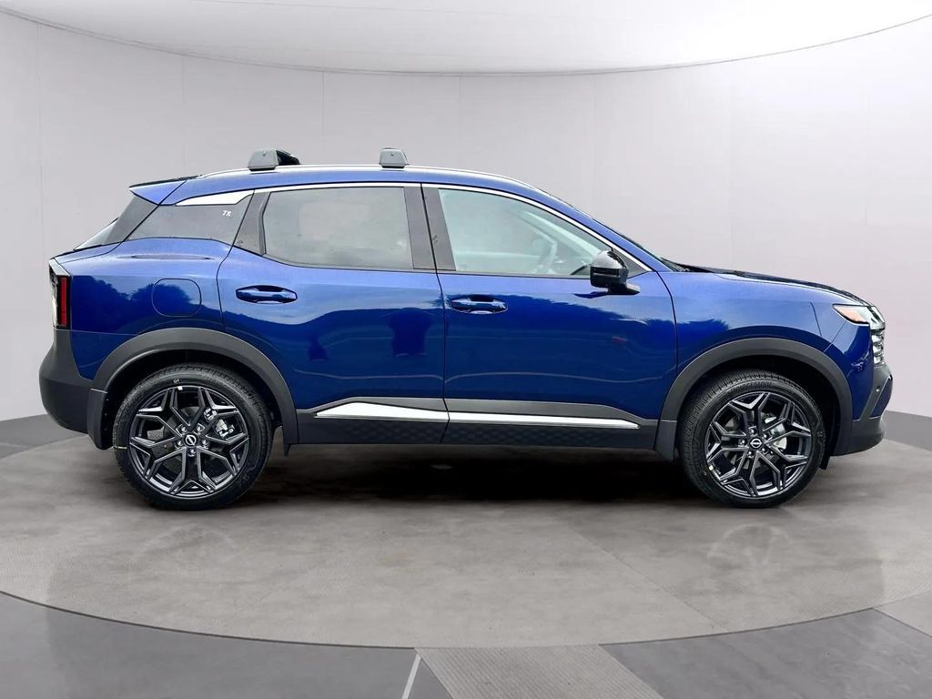 2027 Nissan Kicks SR