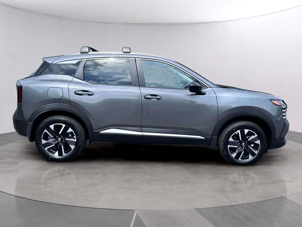 2027 Nissan Kicks SV