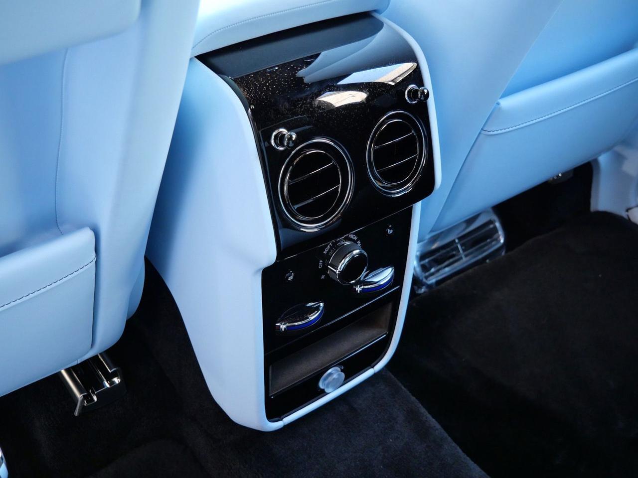 2027 Rolls-Royce Black Badge Cullinan Lawrence KS