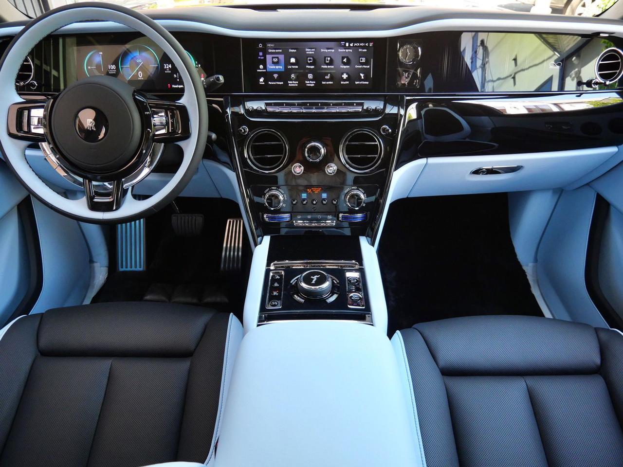 2027 Rolls-Royce Black Badge Cullinan Lawrence KS