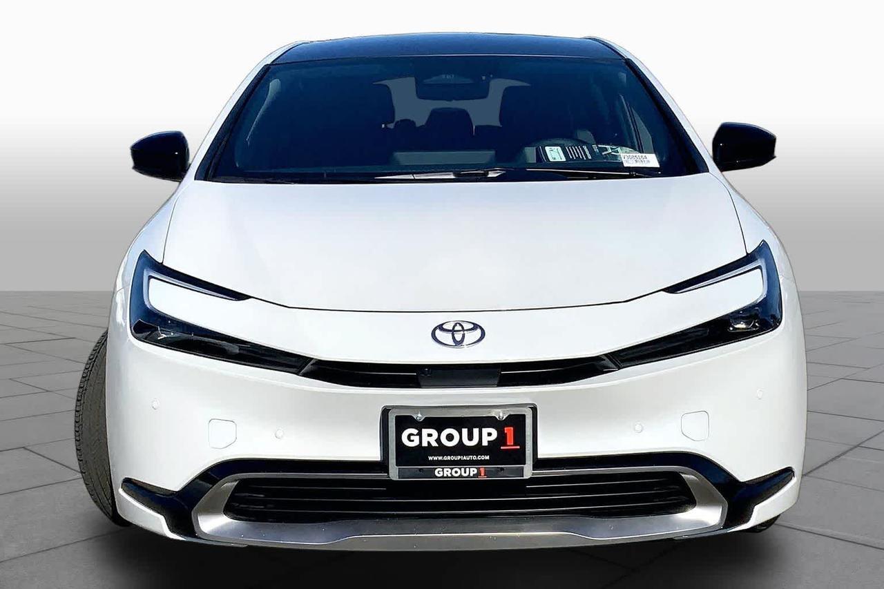 2027 Toyota Prius Plug-In Hybrid XSE Premium 2027 Toyota Prius Plug-In Hybrid XSE Premium