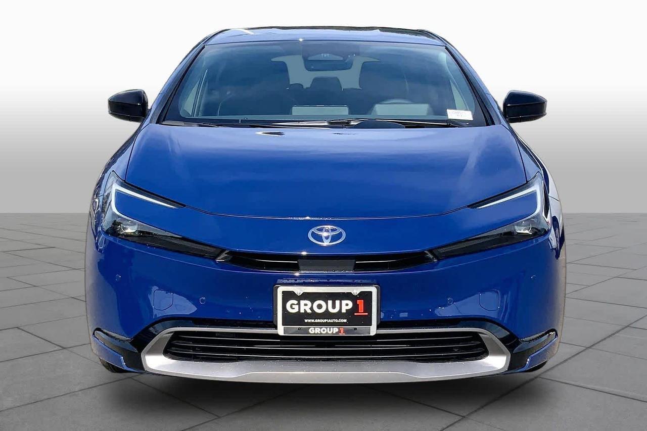 2027 Toyota Prius XLE 2027 Toyota Prius XLE