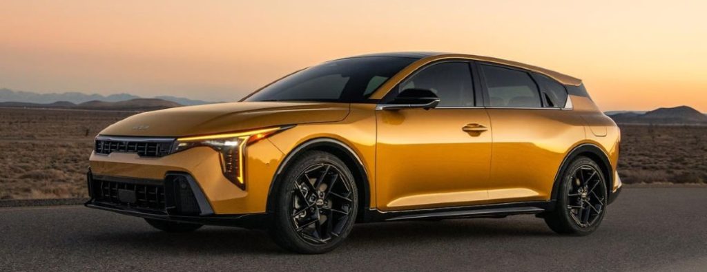 2026 Kia K4 side view