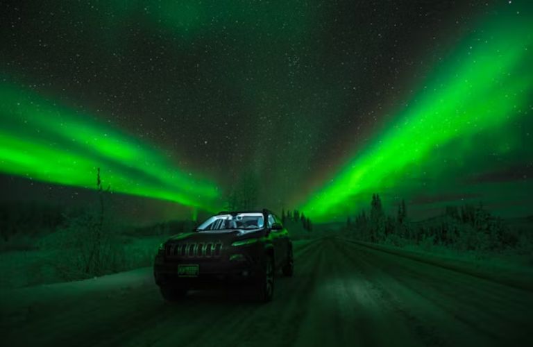 SUV northern lights