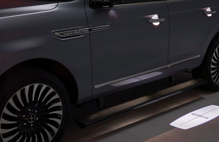 2018 Lincoln Navigator badging