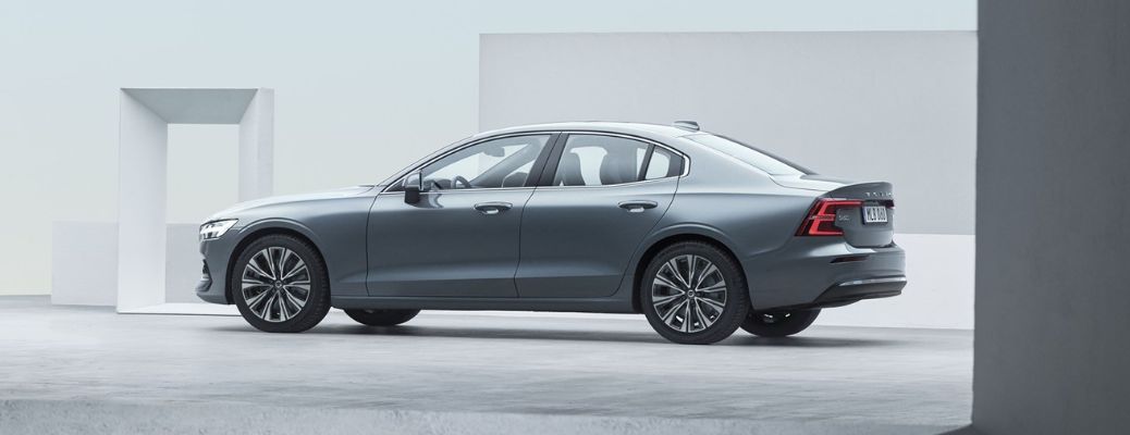 2025 Volvo S60 exterior side view