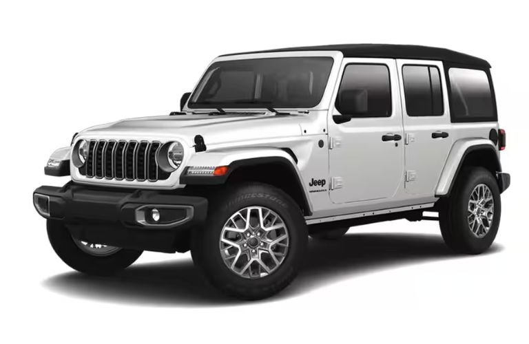 2025 Jeep Wrangler Sahara exterior side view