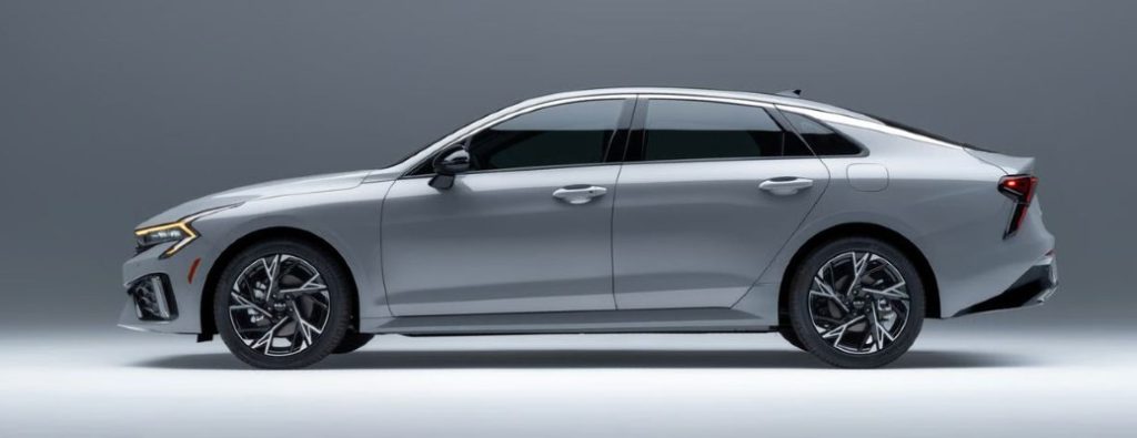 2026 Kia K5 side view